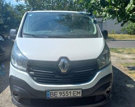 Белый Рено Трафик груз-пасс., объемом двигателя 1.6 л и пробегом 238 тыс. км за 13500 $, фото 3 на Automoto.ua