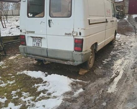 Білий Рено Трафік вант-пас., об'ємом двигуна 2.5 л та пробігом 220 тис. км за 3000 $, фото 2 на Automoto.ua