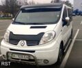 Белый Рено Трафик груз-пасс., объемом двигателя 2 л и пробегом 250 тыс. км за 10200 $, фото 1 на Automoto.ua