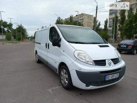 Рено Трафик груз-пасс. 2013 в Николаеве на Automoto.ua Белый Рено Трафик груз-пасс., объемом двигателя 2 л и пробегом 175 тыс. км за 12699 $, фото 1 на Automoto.ua