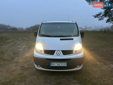 Рено Трафік вант-пас. 2014 у Тернополі на Automoto.ua Білий Рено Трафік вант-пас., об'ємом двигуна 2 л та пробігом 316 тис. км за 13400 $, фото 1 на Automoto.ua