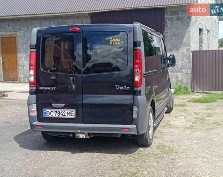 Чорний Рено Трафік вант-пас., об'ємом двигуна 2 л та пробігом 348 тис. км за 8000 $, фото 2 на Automoto.ua