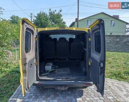 Жовтий Рено Трафік вант-пас., об'ємом двигуна 2.5 л та пробігом 432 тис. км за 7500 $, фото 4 на Automoto.ua