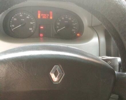 Желтый Рено Трафик груз-пасс., объемом двигателя 2 л и пробегом 268 тыс. км за 7000 $, фото 1 на Automoto.ua