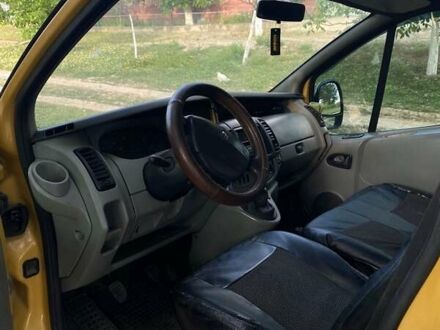 Рено Трафик груз-пасс. 2002 в Рени на Automoto.ua Желтый Рено Трафик груз-пасс., объемом двигателя 1.9 л и пробегом 275 тыс. км за 6000 $, фото 1 на Automoto.ua