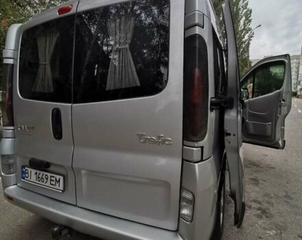 Серый Рено Трафик груз-пасс., объемом двигателя 1.9 л и пробегом 290 тыс. км за 7500 $, фото 1 на Automoto.ua
