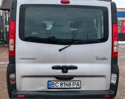 Сірий Рено Трафік вант-пас., об'ємом двигуна 2.4 л та пробігом 385 тис. км за 7600 $, фото 4 на Automoto.ua