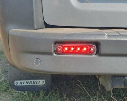 Сірий Рено Трафік вант-пас., об'ємом двигуна 1.6 л та пробігом 90 тис. км за 18490 $, фото 32 на Automoto.ua
