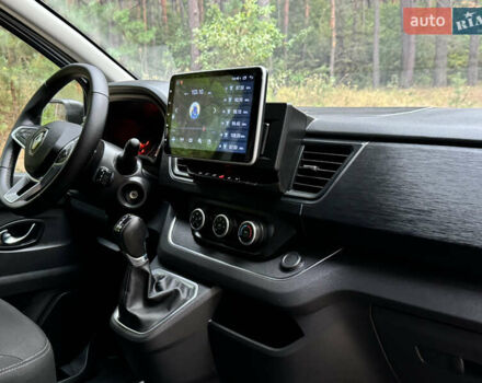 Серый Рено Трафик груз-пасс., объемом двигателя 2 л и пробегом 12 тыс. км за 42800 $, фото 51 на Automoto.ua