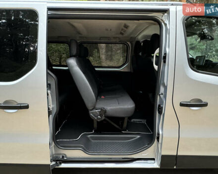 Серый Рено Трафик груз-пасс., объемом двигателя 2 л и пробегом 12 тыс. км за 42800 $, фото 53 на Automoto.ua