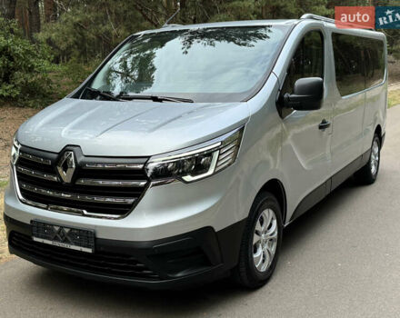 Серый Рено Трафик груз-пасс., объемом двигателя 2 л и пробегом 12 тыс. км за 42800 $, фото 5 на Automoto.ua