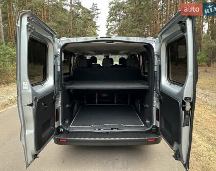 Серый Рено Трафик груз-пасс., объемом двигателя 2 л и пробегом 12 тыс. км за 42800 $, фото 63 на Automoto.ua