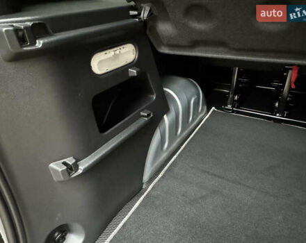 Серый Рено Трафик груз-пасс., объемом двигателя 2 л и пробегом 12 тыс. км за 42800 $, фото 66 на Automoto.ua