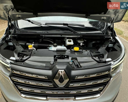 Серый Рено Трафик груз-пасс., объемом двигателя 2 л и пробегом 12 тыс. км за 42800 $, фото 78 на Automoto.ua