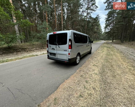 Серый Рено Трафик груз-пасс., объемом двигателя 2 л и пробегом 12 тыс. км за 42800 $, фото 75 на Automoto.ua