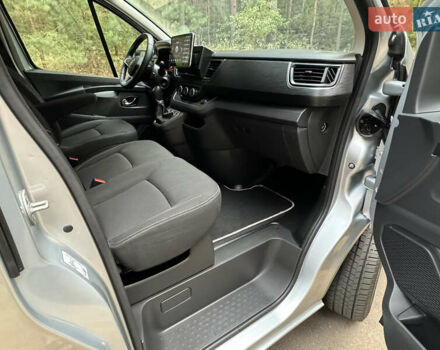 Серый Рено Трафик груз-пасс., объемом двигателя 2 л и пробегом 12 тыс. км за 42800 $, фото 47 на Automoto.ua