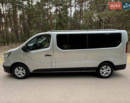 Серый Рено Трафик груз-пасс., объемом двигателя 2 л и пробегом 12 тыс. км за 42800 $, фото 7 на Automoto.ua