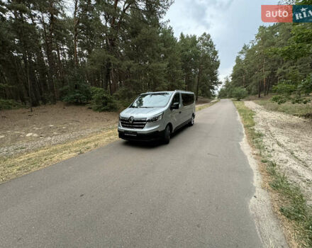 Серый Рено Трафик груз-пасс., объемом двигателя 2 л и пробегом 12 тыс. км за 42800 $, фото 72 на Automoto.ua