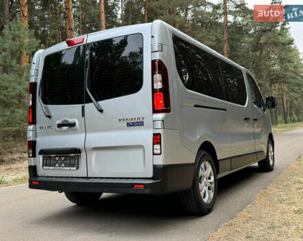 Серый Рено Трафик груз-пасс., объемом двигателя 2 л и пробегом 12 тыс. км за 42800 $, фото 14 на Automoto.ua