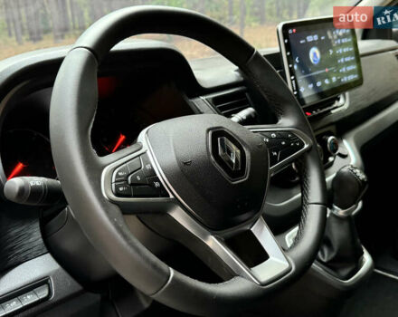 Серый Рено Трафик груз-пасс., объемом двигателя 2 л и пробегом 12 тыс. км за 42800 $, фото 46 на Automoto.ua