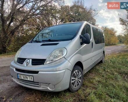 Сірий Рено Трафік вант-пас., об'ємом двигуна 2 л та пробігом 303 тис. км за 9100 $, фото 1 на Automoto.ua