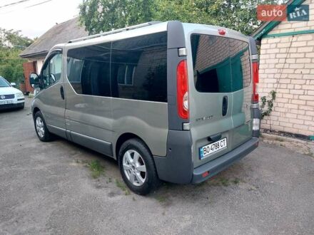 Рено Трафік вант-пас. 2008 у Києві на Automoto.ua Сірий Рено Трафік вант-пас., об'ємом двигуна 2 л та пробігом 335 тис. км за 10500 $, фото 1 на Automoto.ua