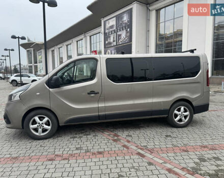 Коричневый Рено Трафик, объемом двигателя 1.6 л и пробегом 215 тыс. км за 13400 $, фото 3 на Automoto.ua