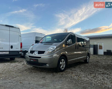 Коричневий Рено Трафік, об'ємом двигуна 2 л та пробігом 270 тис. км за 16450 $, фото 5 на Automoto.ua
