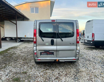 Коричневий Рено Трафік, об'ємом двигуна 2 л та пробігом 270 тис. км за 16450 $, фото 10 на Automoto.ua