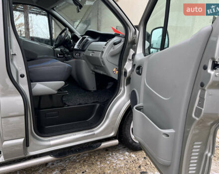 Коричневий Рено Трафік, об'ємом двигуна 2 л та пробігом 278 тис. км за 15970 $, фото 11 на Automoto.ua