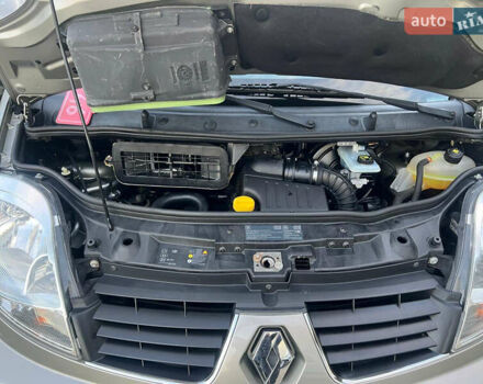 Коричневий Рено Трафік, об'ємом двигуна 2 л та пробігом 270 тис. км за 16450 $, фото 38 на Automoto.ua