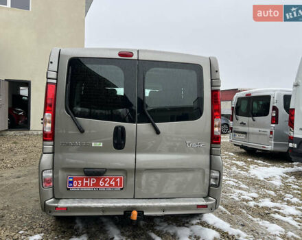 Коричневий Рено Трафік, об'ємом двигуна 2 л та пробігом 278 тис. км за 15970 $, фото 4 на Automoto.ua