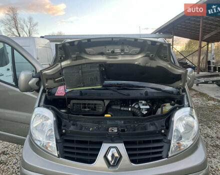 Коричневий Рено Трафік, об'ємом двигуна 2 л та пробігом 278 тис. км за 15970 $, фото 46 на Automoto.ua