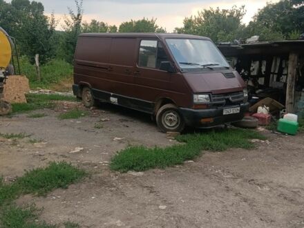 Рено Трафик 1995 в Жмеренке на Automoto.ua Коричневый Рено Трафик, объемом двигателя 2 л и пробегом 432 тыс. км за 1100 $, фото 1 на Automoto.ua