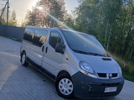 Коричневий Рено Трафік, об'ємом двигуна 1.87 л та пробігом 326 тис. км за 6200 $, фото 1 на Automoto.ua