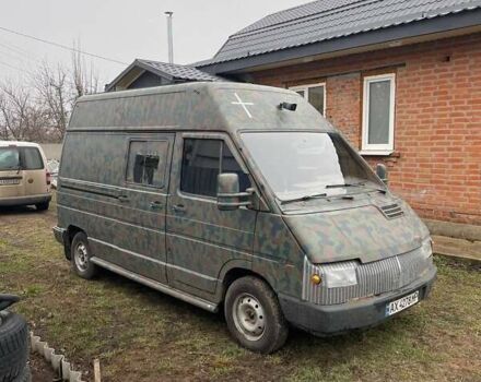 Червоний Рено Трафік, об'ємом двигуна 2.16 л та пробігом 300 тис. км за 2800 $, фото 2 на Automoto.ua