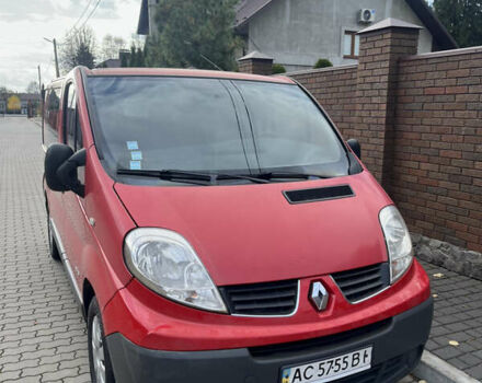 Рено Трафик 2009 в Владимир-Волынский на Automoto.ua Красный Рено Трафик, объемом двигателя 2 л и пробегом 478 тыс. км за 6299 $, фото 2 на Automoto.ua