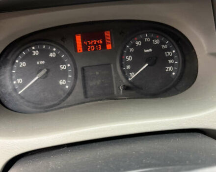 Рено Трафик 2009 в Владимир-Волынский на Automoto.ua Красный Рено Трафик, объемом двигателя 2 л и пробегом 478 тыс. км за 6299 $, фото 15 на Automoto.ua