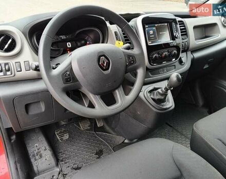 Красный Рено Трафик, объемом двигателя 1.6 л и пробегом 235 тыс. км за 14150 $, фото 15 на Automoto.ua