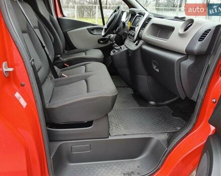 Красный Рено Трафик, объемом двигателя 1.6 л и пробегом 235 тыс. км за 14150 $, фото 12 на Automoto.ua