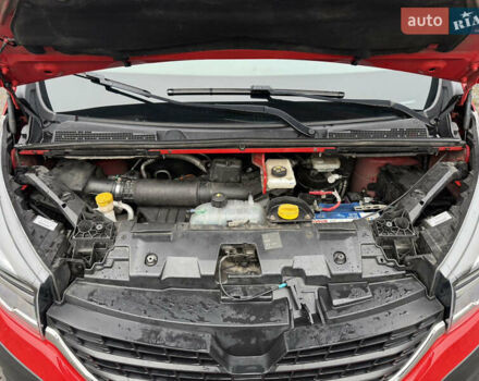 Червоний Рено Трафік, об'ємом двигуна 0 л та пробігом 200 тис. км за 20500 $, фото 6 на Automoto.ua