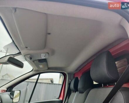 Червоний Рено Трафік, об'ємом двигуна 2 л та пробігом 248 тис. км за 18500 $, фото 14 на Automoto.ua