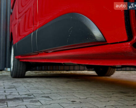 Красный Рено Трафик, объемом двигателя 2 л и пробегом 69 тыс. км за 28700 $, фото 20 на Automoto.ua