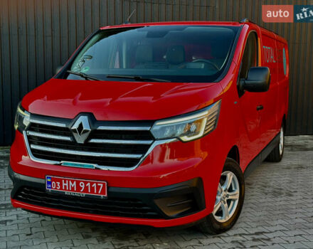 Красный Рено Трафик, объемом двигателя 2 л и пробегом 69 тыс. км за 28700 $, фото 1 на Automoto.ua