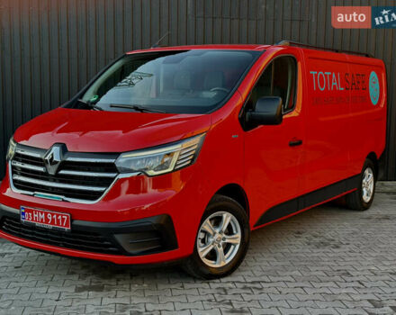 Красный Рено Трафик, объемом двигателя 2 л и пробегом 69 тыс. км за 28700 $, фото 2 на Automoto.ua