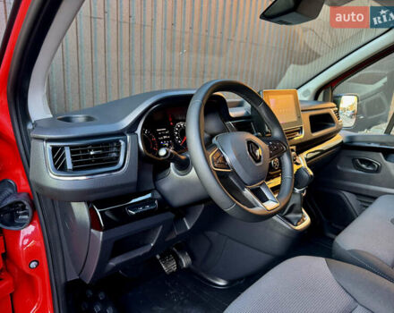 Красный Рено Трафик, объемом двигателя 2 л и пробегом 69 тыс. км за 28700 $, фото 41 на Automoto.ua