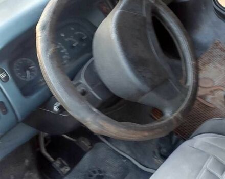 Красный Рено Трафик, объемом двигателя 1.9 л и пробегом 250 тыс. км за 1800 $, фото 5 на Automoto.ua