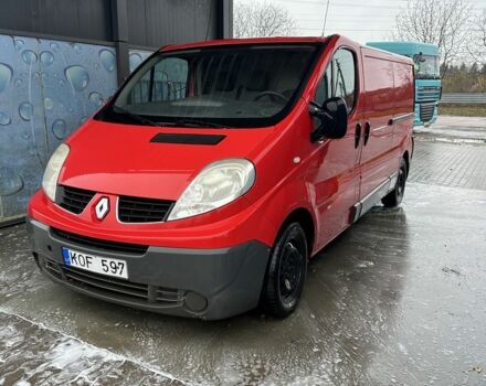 Красный Рено Трафик, объемом двигателя 2 л и пробегом 330 тыс. км за 4765 $, фото 2 на Automoto.ua