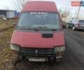 Червоний Рено Трафік, об'ємом двигуна 2.5 л та пробігом 500 тис. км за 990 $, фото 1 на Automoto.ua