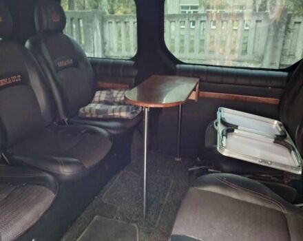 Красный Рено Трафик, объемом двигателя 0 л и пробегом 360 тыс. км за 6200 $, фото 5 на Automoto.ua